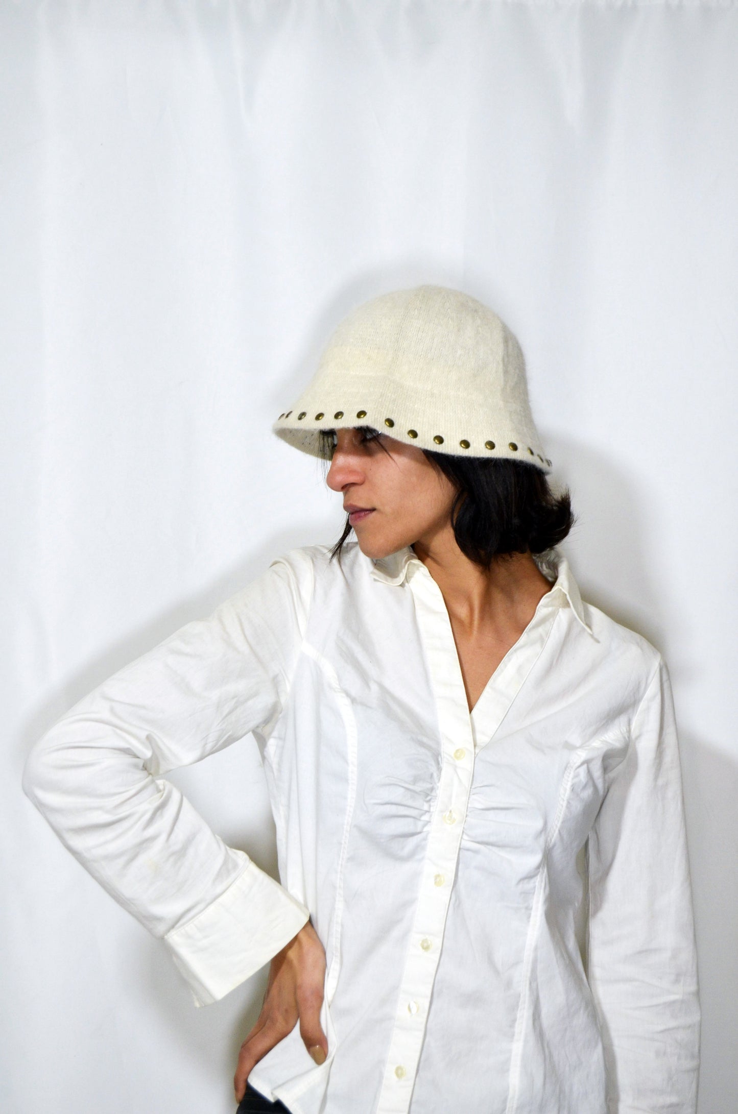 White Wool Vintage Bucket Hat