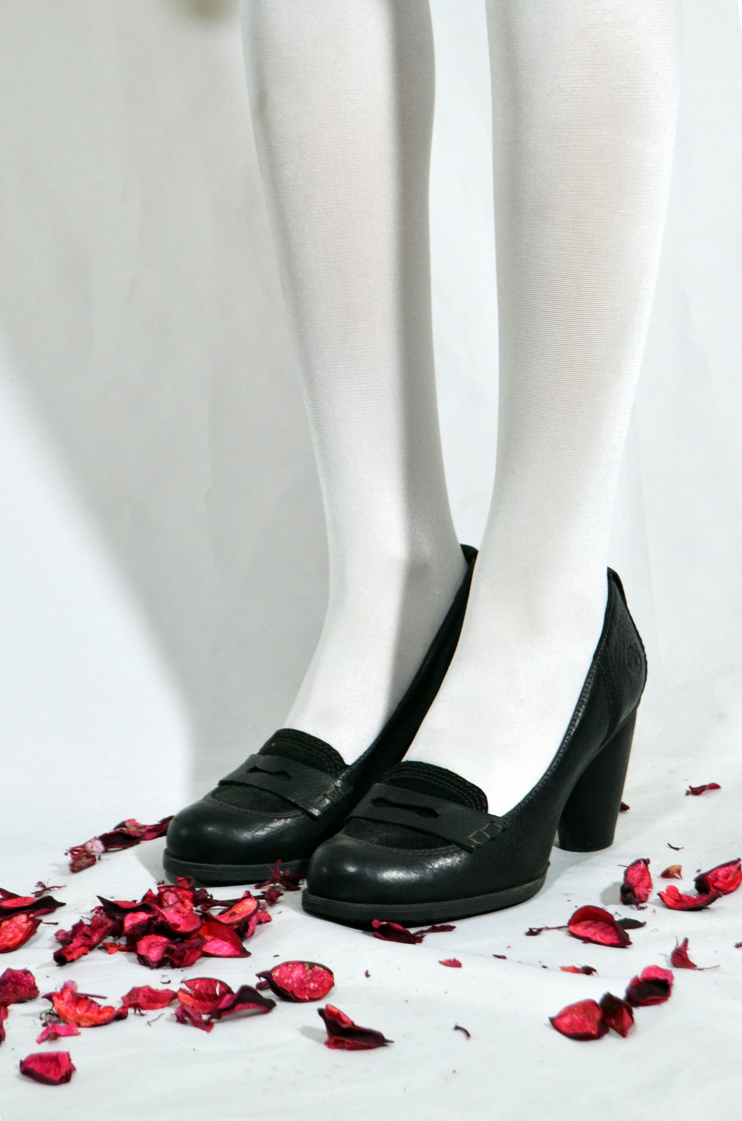 "Timberland" Black Nevali Loafer Earthkeepers Vintage Heels