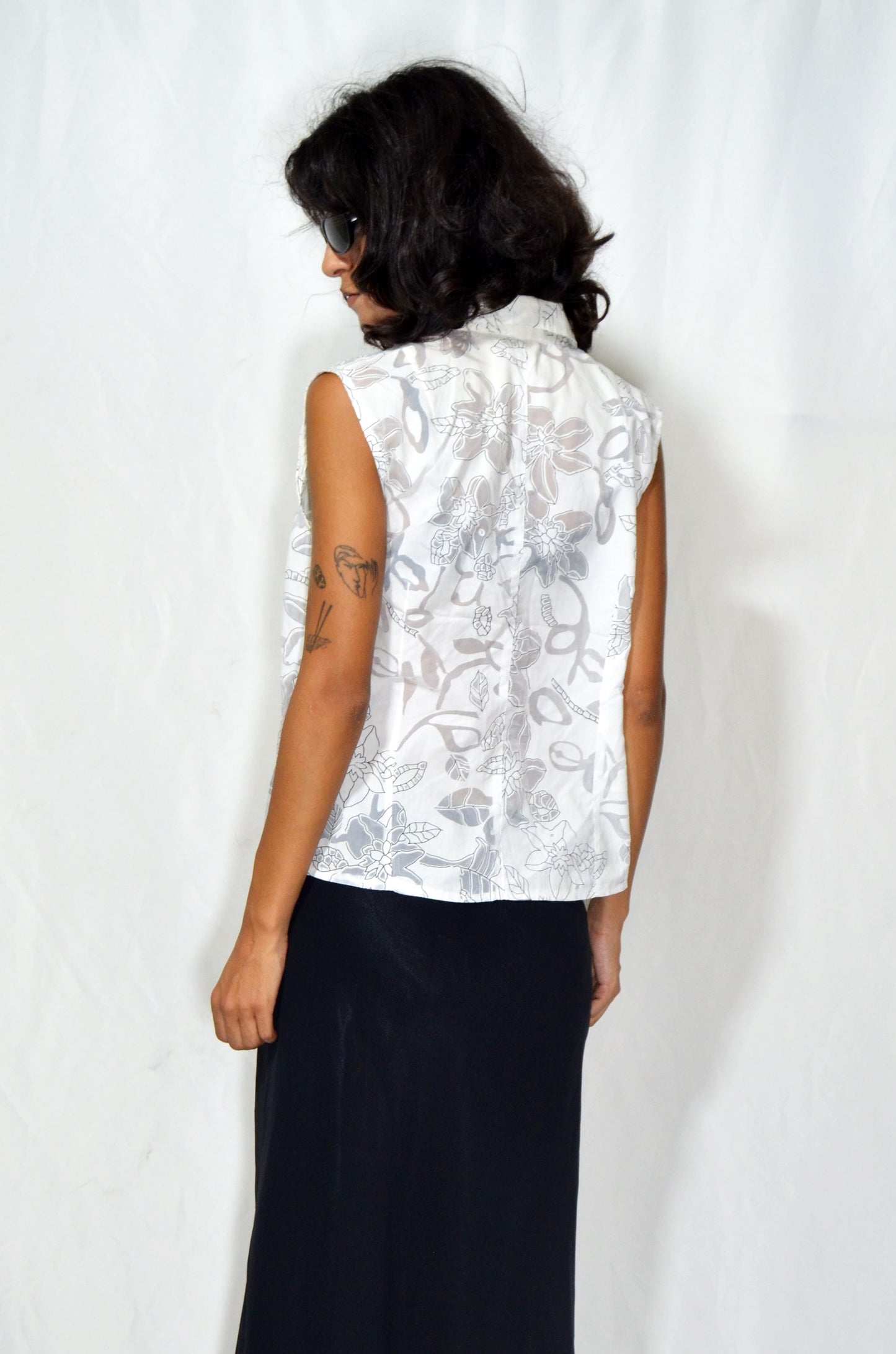 Sleeveless Printed Blouse