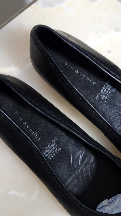 Vintage 5th Avenue Black Leather Ballerinas