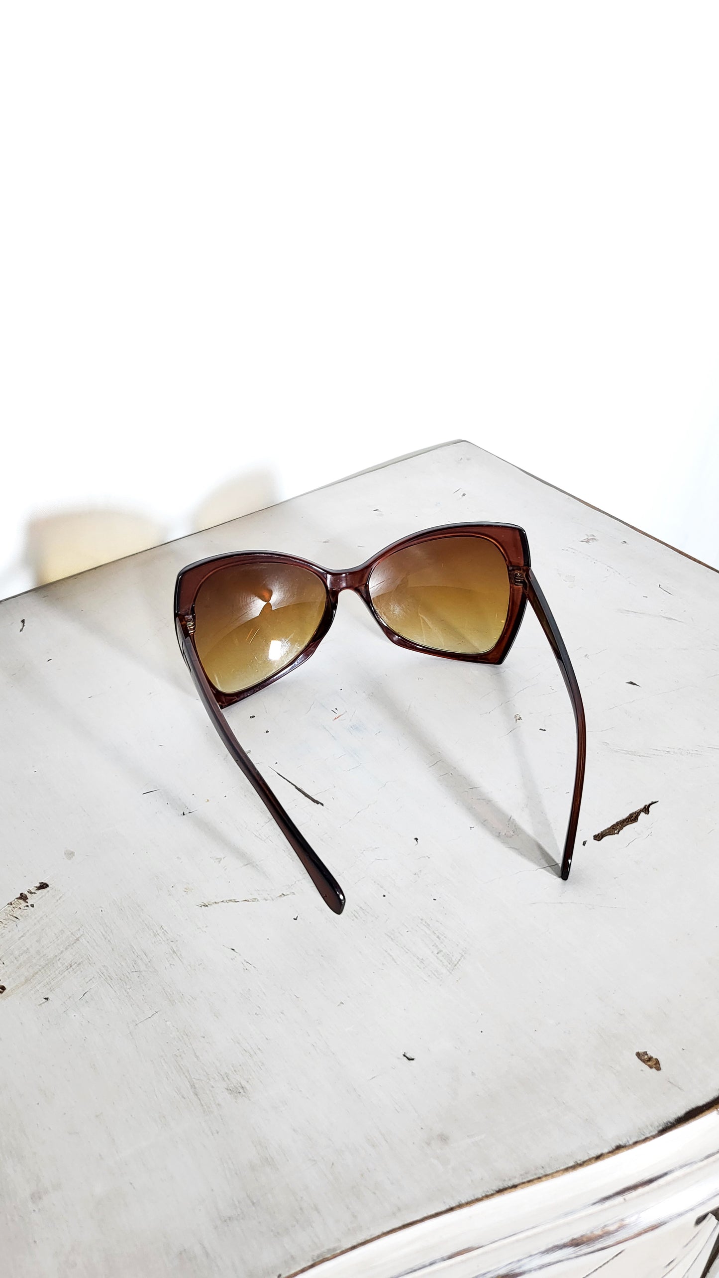 70s Honey Cat-Eye Shades