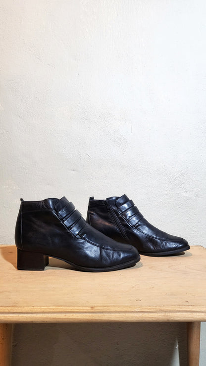 Salamander Leather Ankle Boots