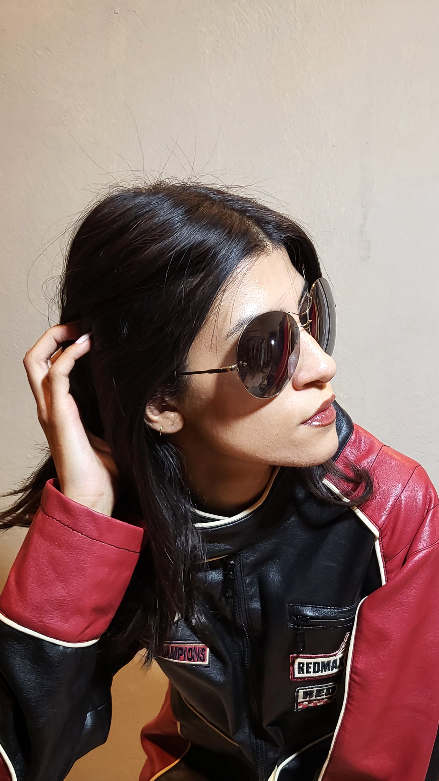 Victoria Beckham “VB0099 C02” Oversized Round Sunglasses – Made in Italy