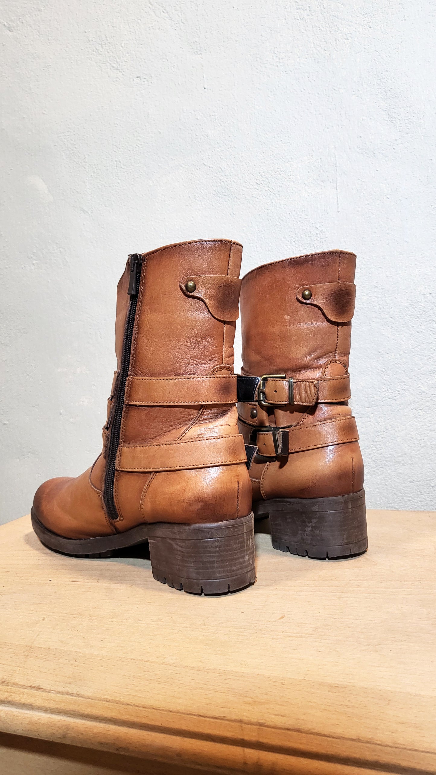 FIERRO Tan Leather Ankle Boots