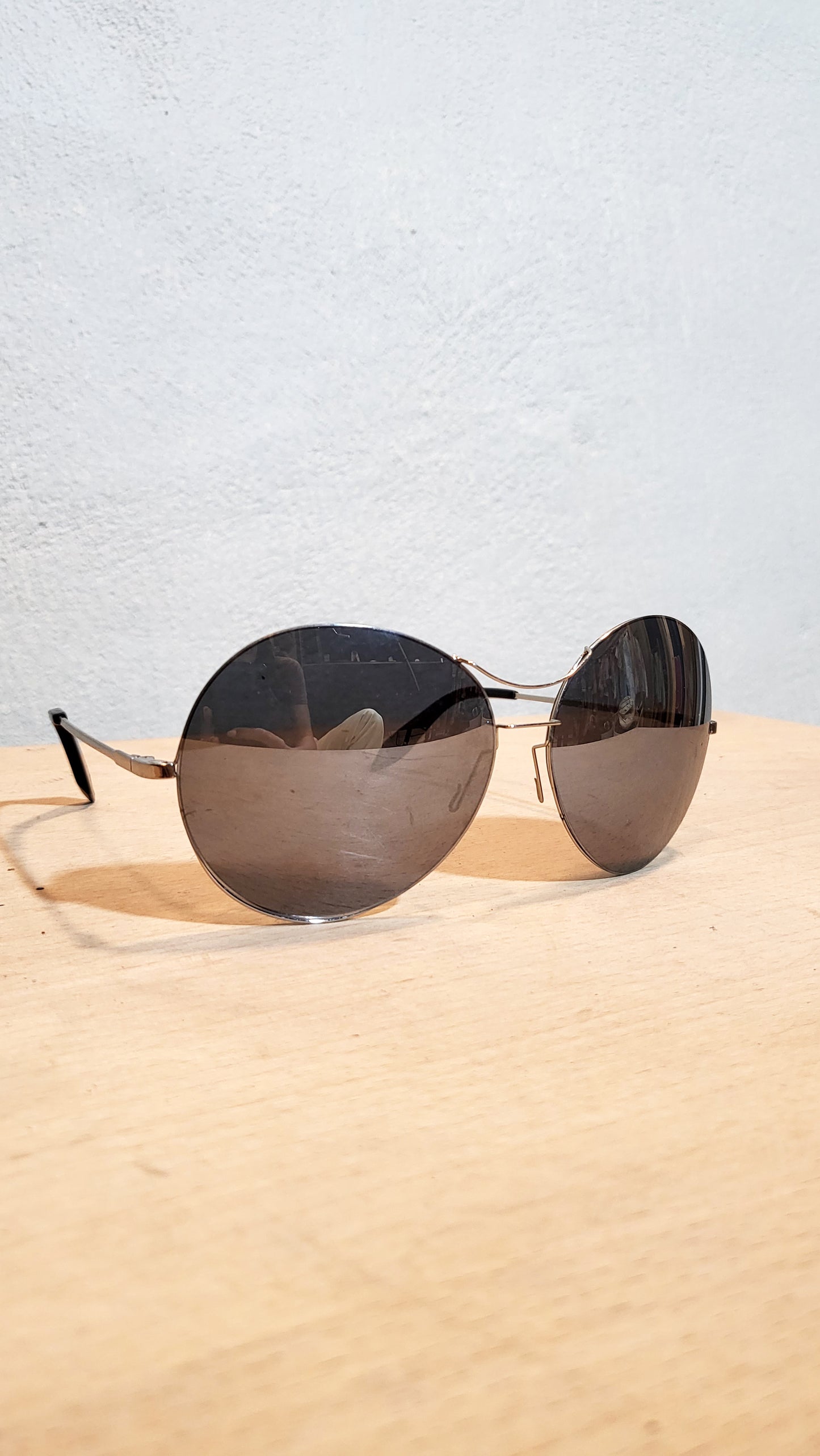 Victoria Beckham “VB0099 C02” Oversized Round Sunglasses – Made in Italy