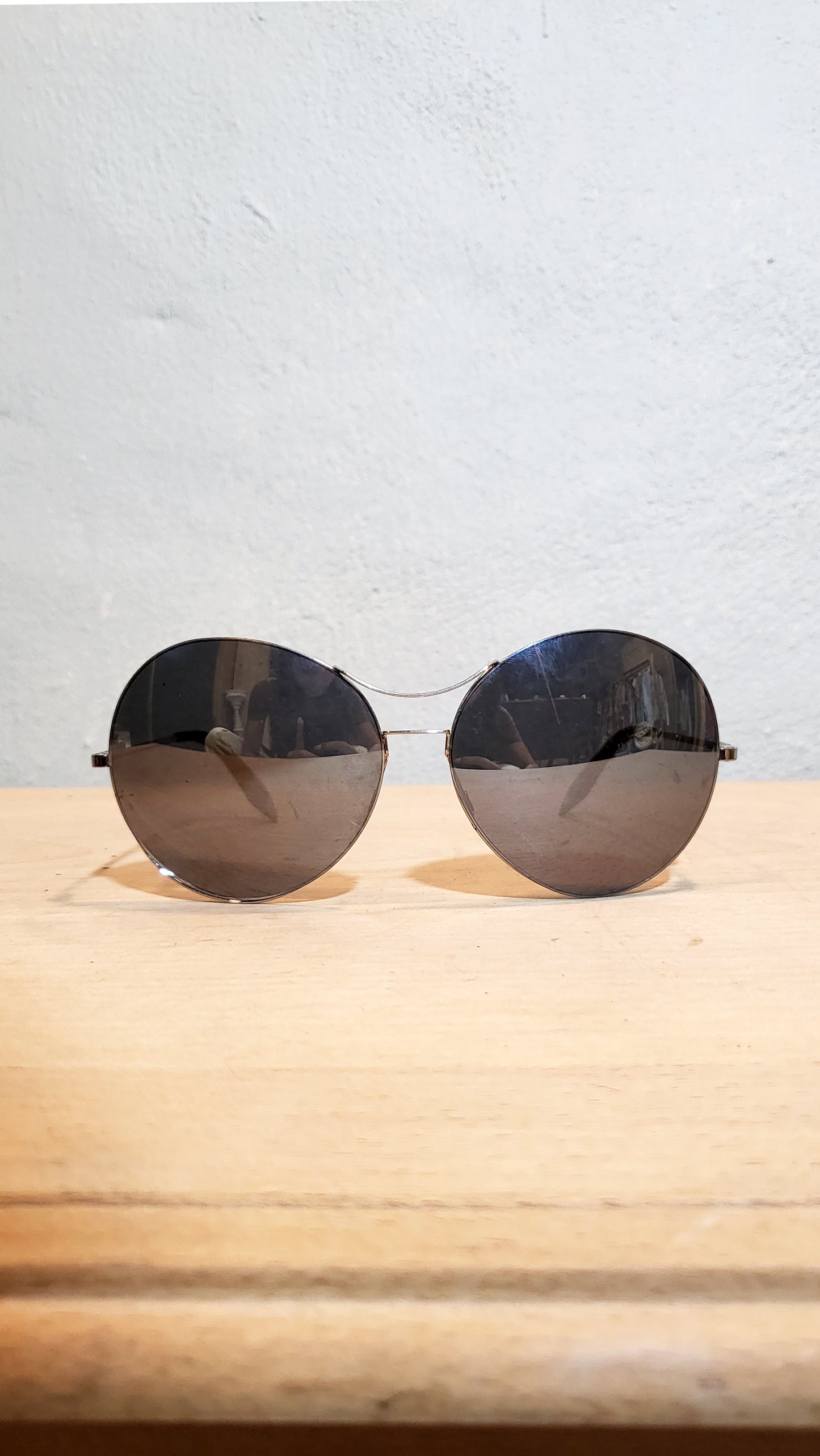 Victoria Beckham “VB0099 C02” Oversized Round Sunglasses – Made in Italy