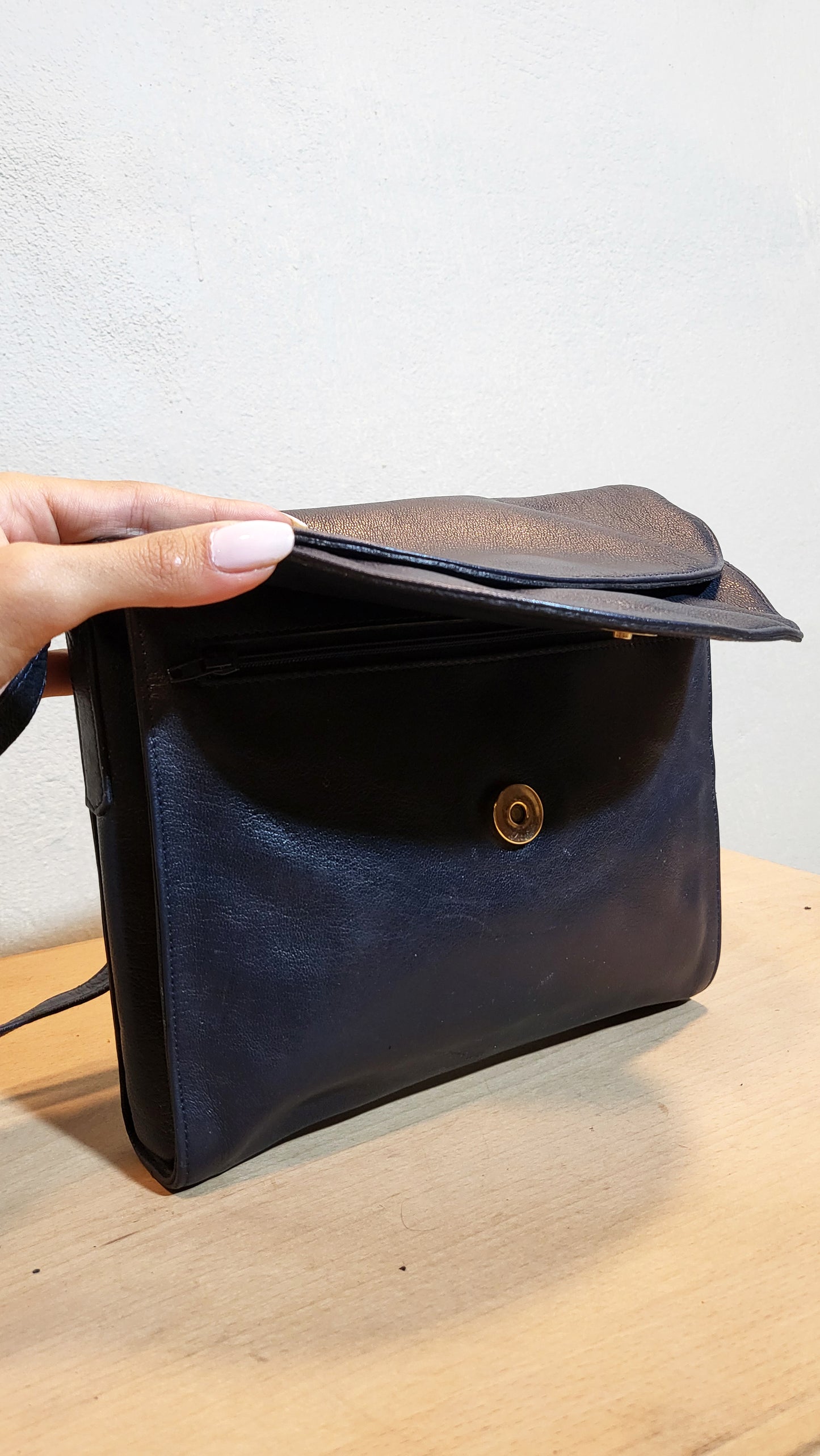 La Bagagerie Leather Crossbody Bag – Navy