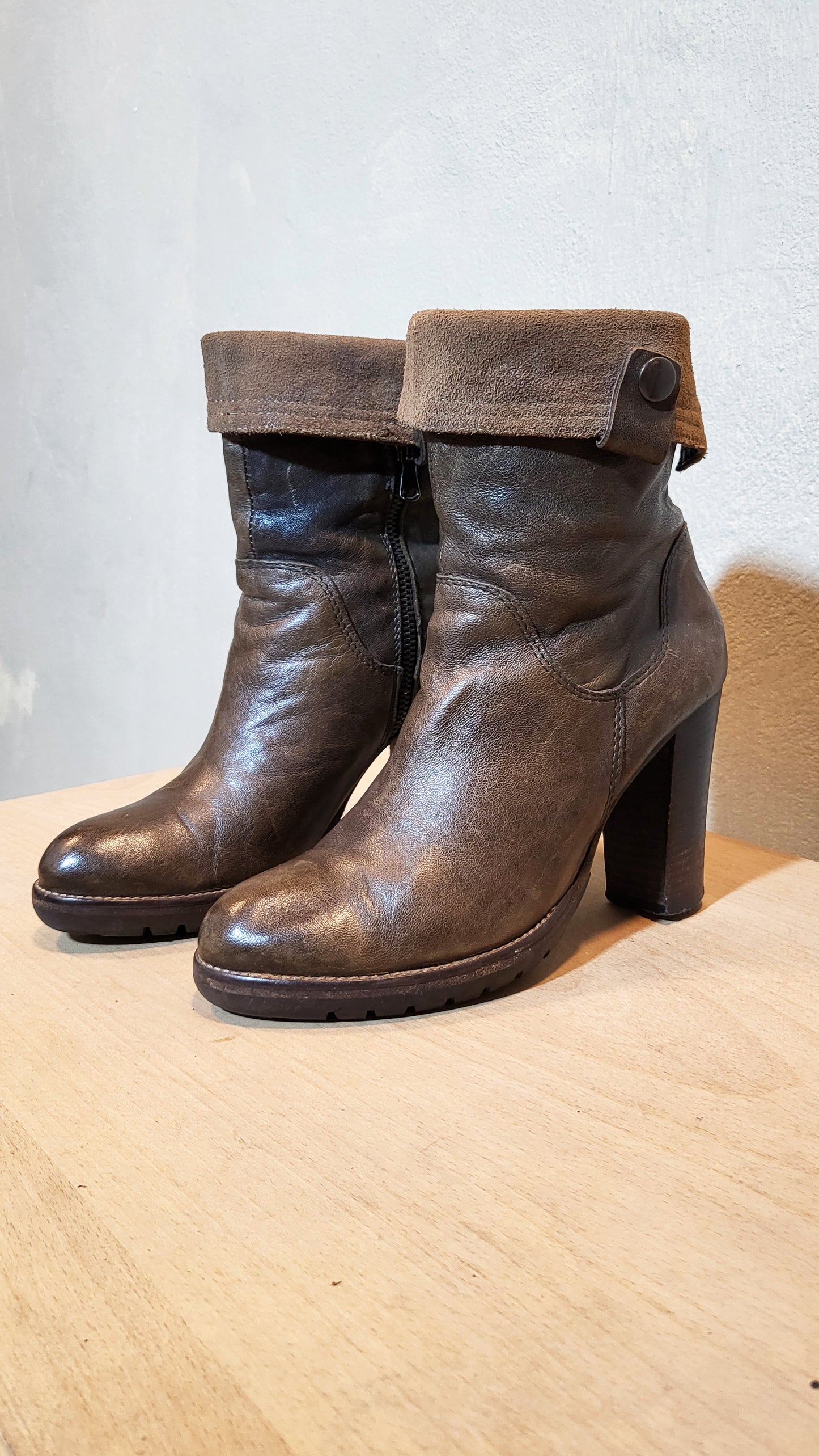 PERONI Genuine Leather & Suede Foldover Boots