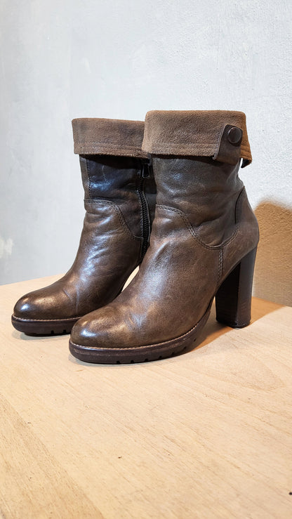 PERONI Genuine Leather & Suede Foldover Boots