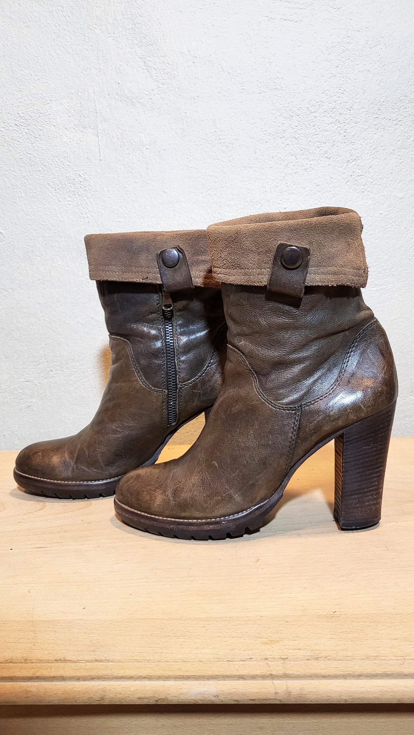 PERONI Genuine Leather & Suede Foldover Boots