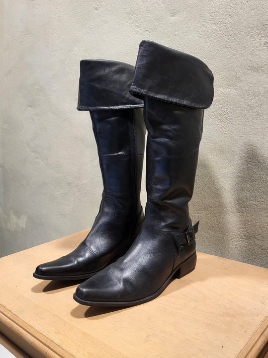 Black Leather Fold-Over Aviator Boots