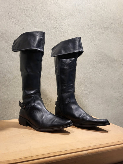 Black Leather Fold-Over Aviator Boots