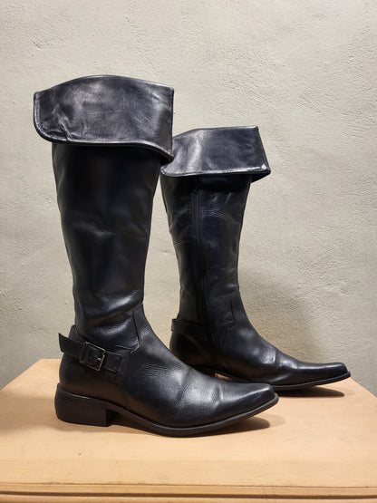 Black Leather Fold-Over Aviator Boots