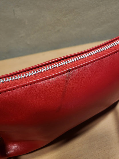 Red Zip-Detail Shoulder Bag