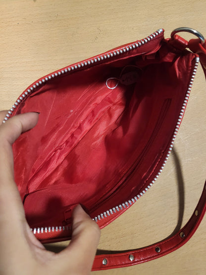 Red Zip-Detail Shoulder Bag