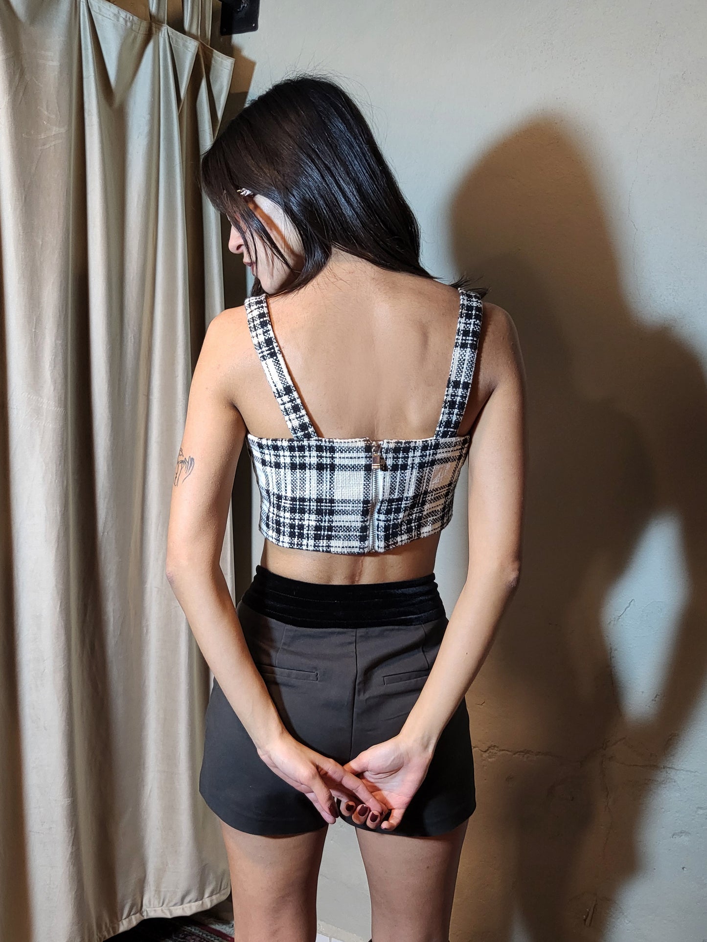 City Muse Check Crop