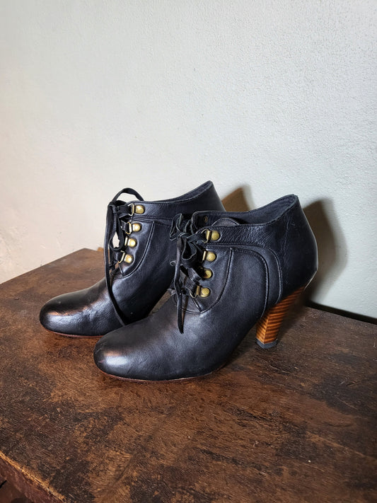 Gloria St. Black Leather Lace-Up Ankle Boots