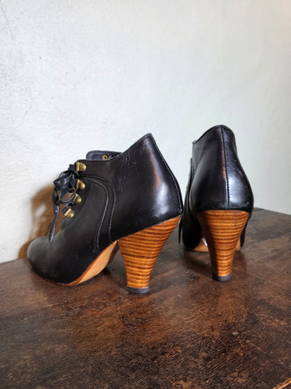 Gloria St. Black Leather Lace-Up Ankle Boots