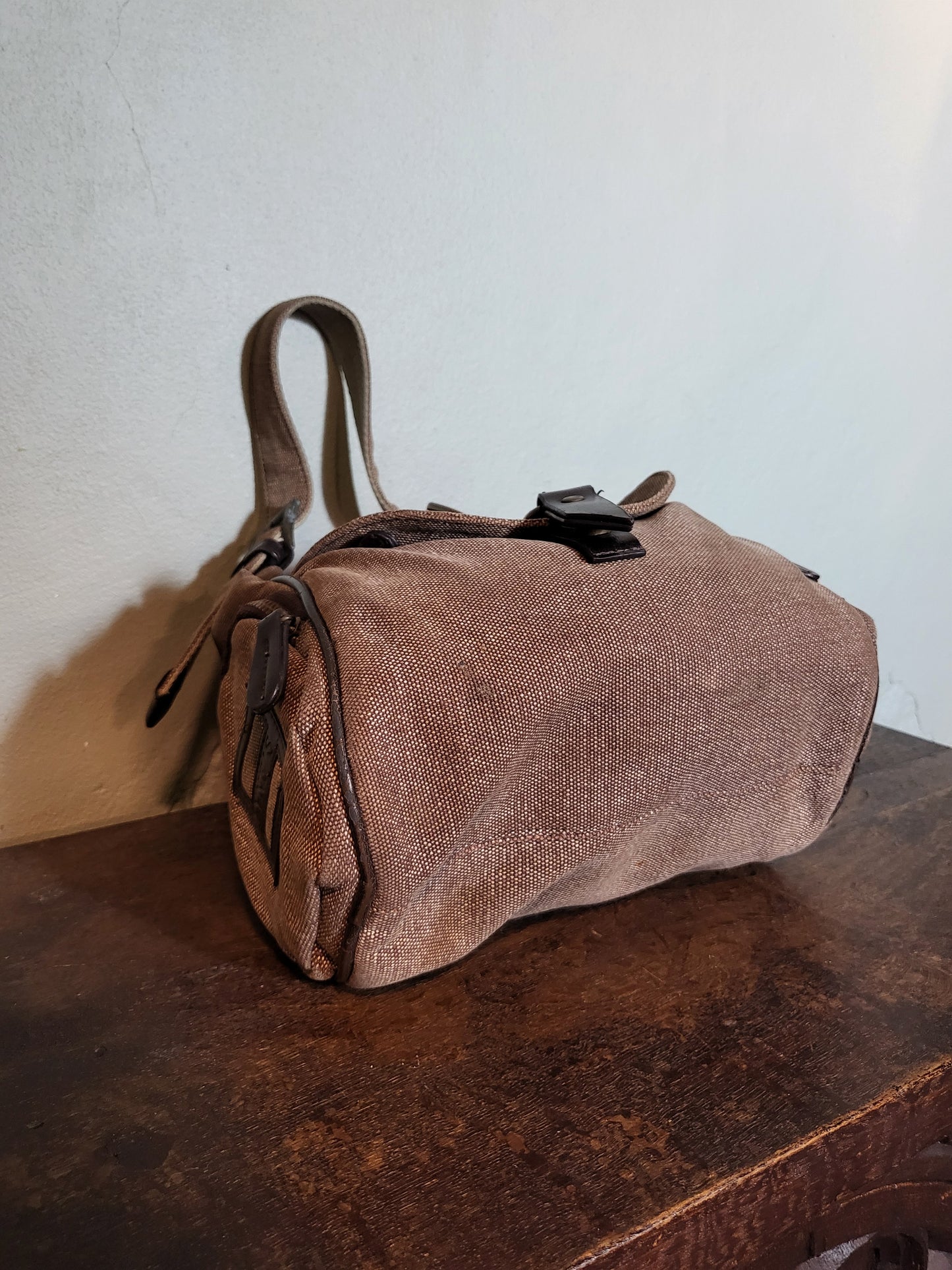 Lyne’s Canvas & Leather Shoulder Bag