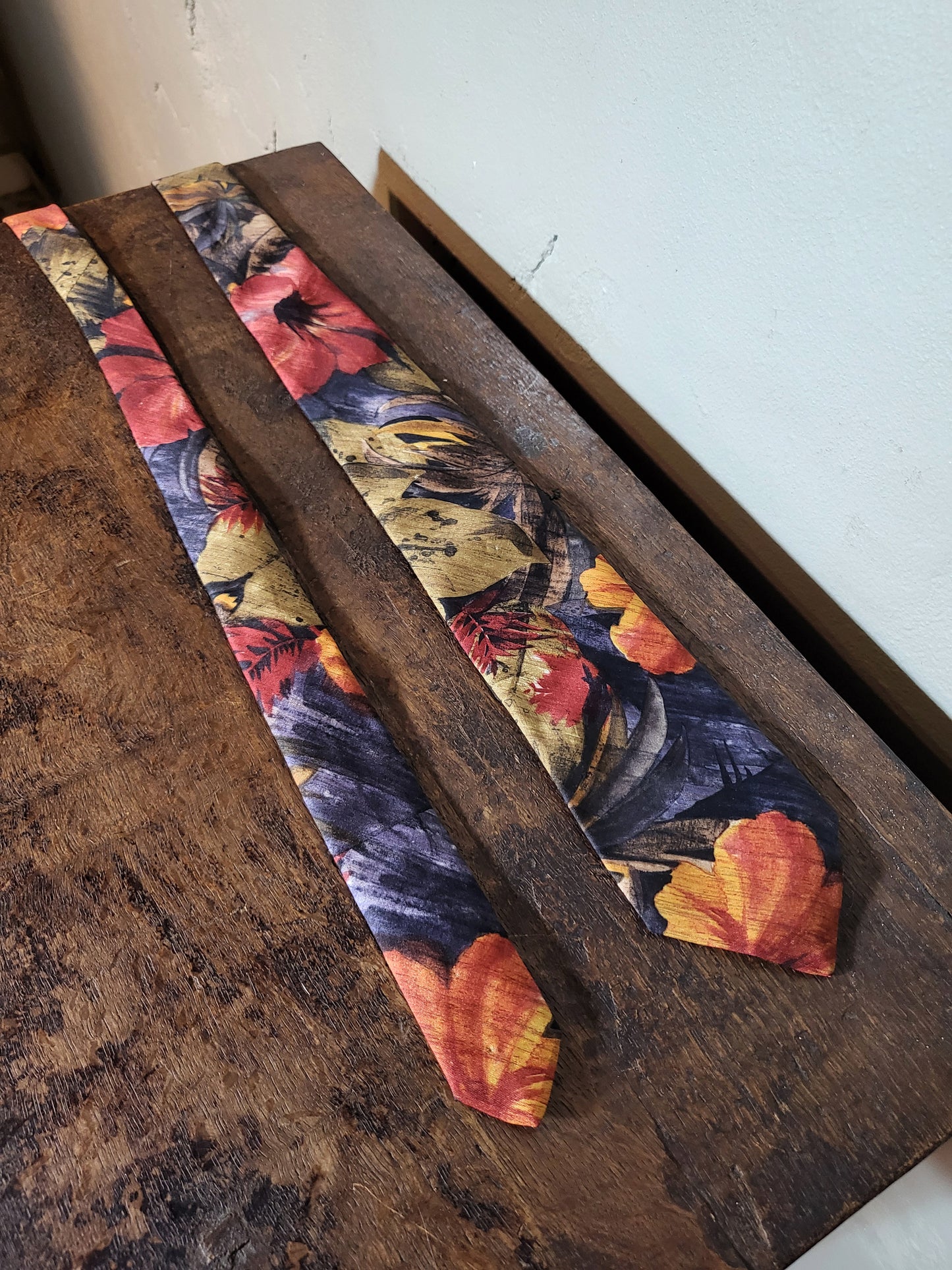 Autumn Canvas Floral Tie