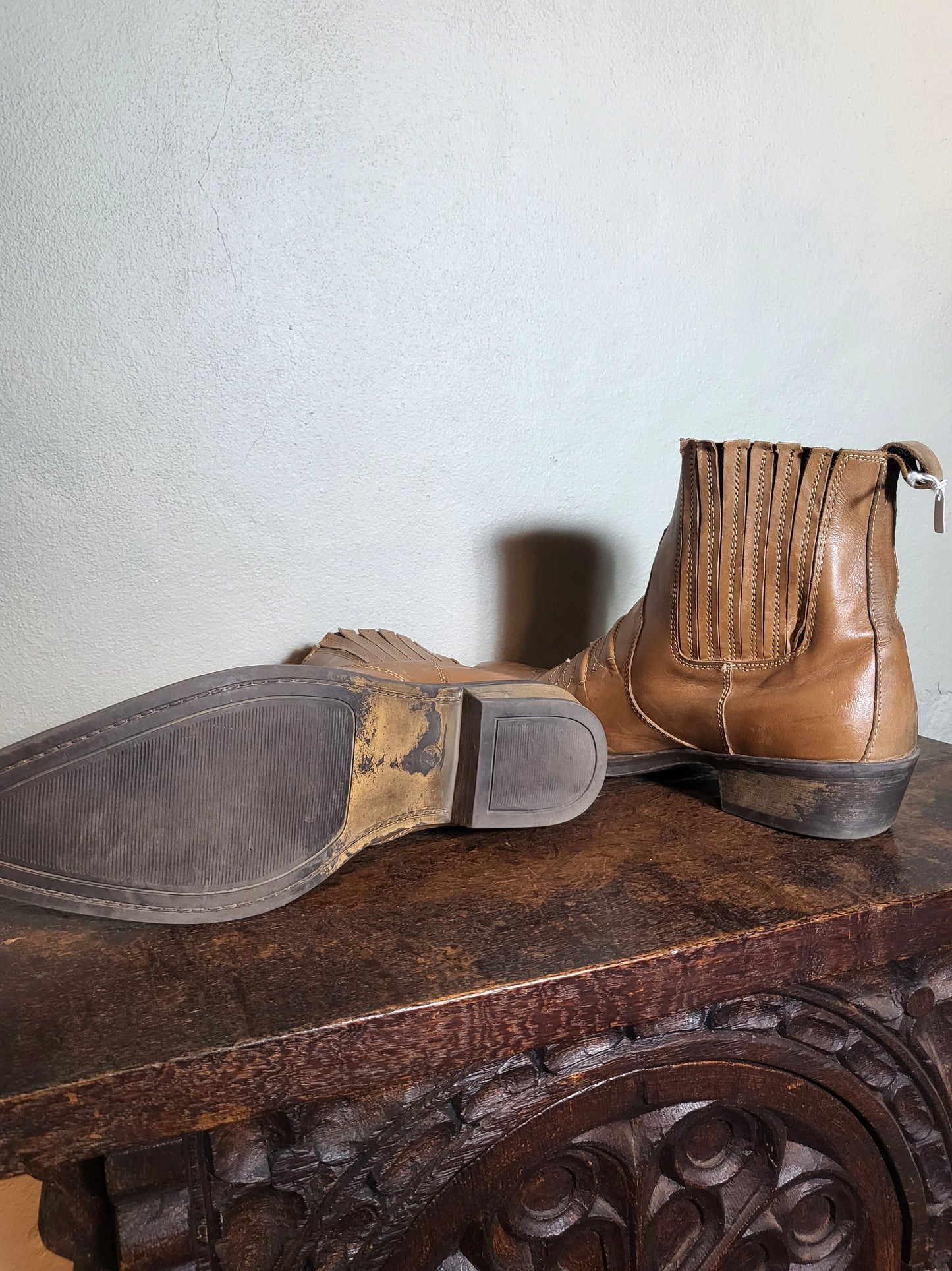 Western Chelsea Boots