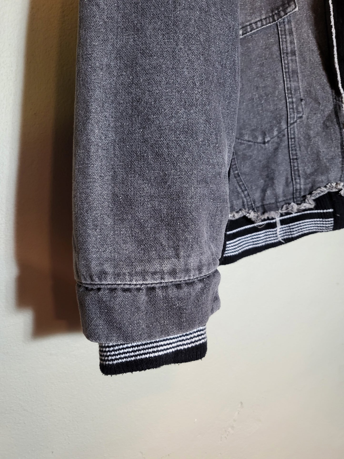 Raw Contrast Fleece-Lined Denim Jacket