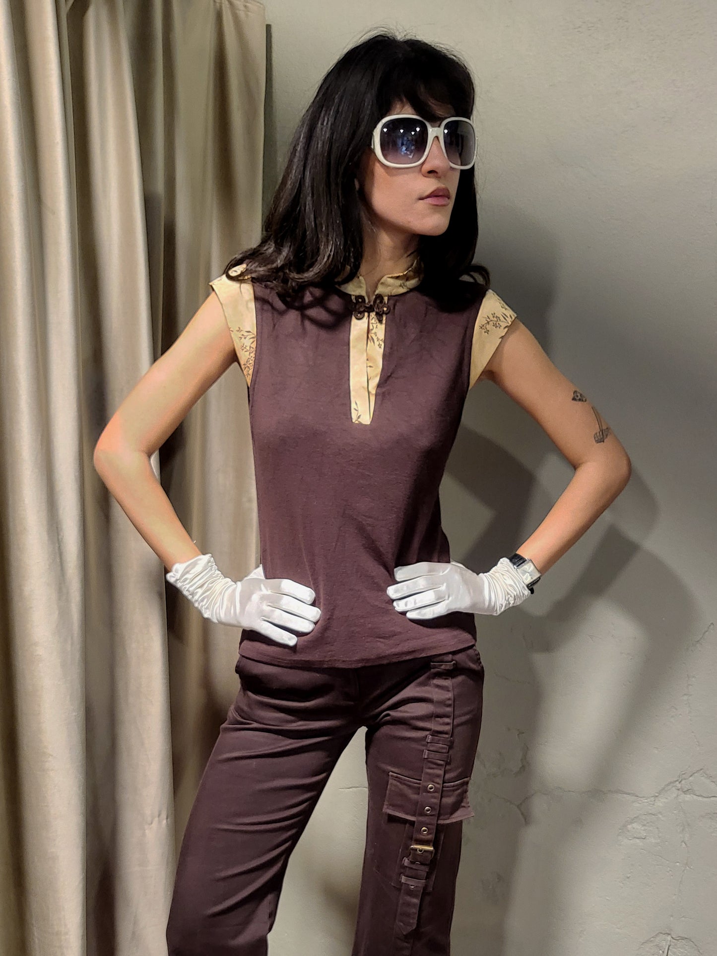 Vintage Brown Mandarin Collar Cap Sleeve Top