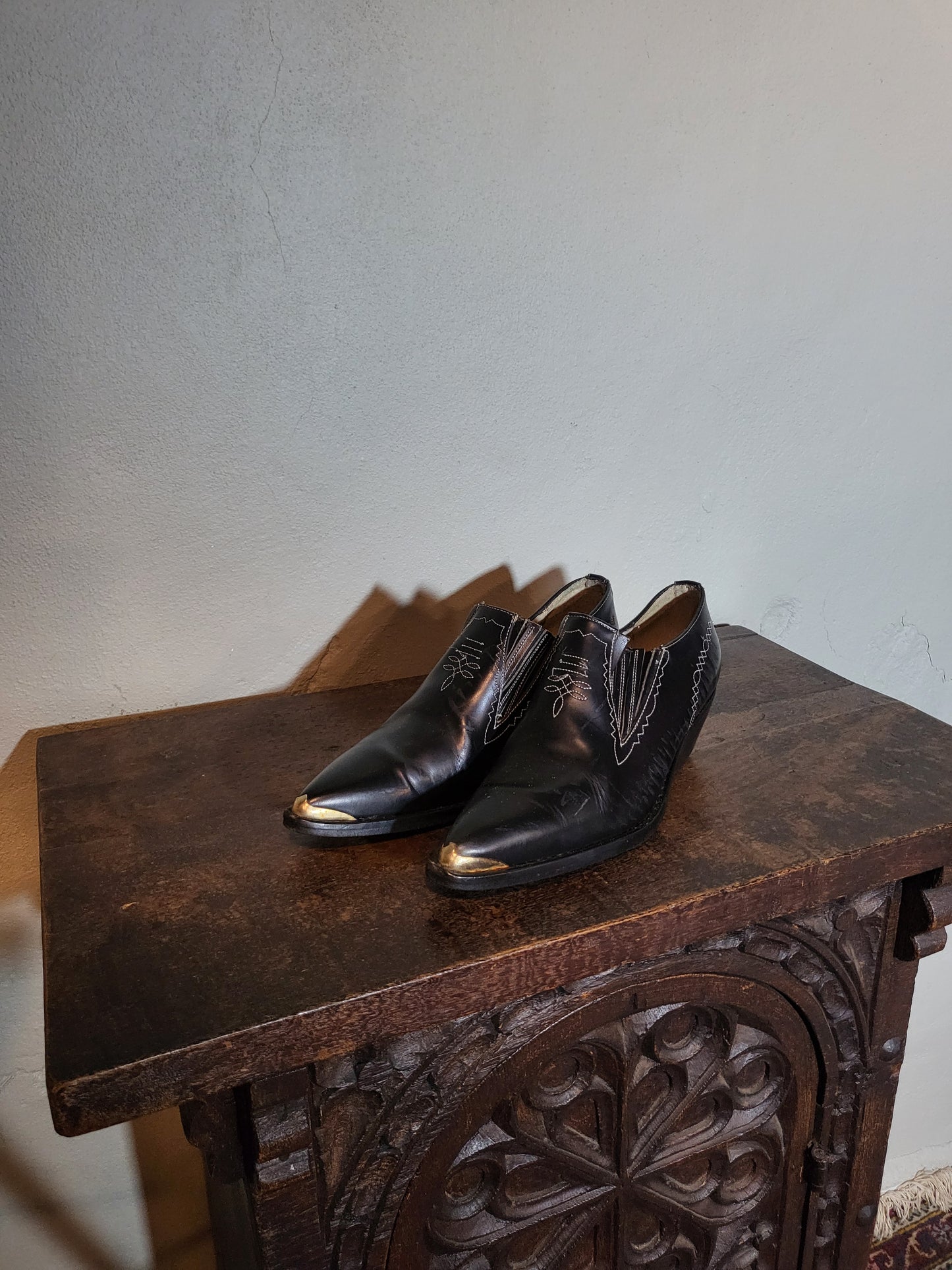 Vintage Leather Pointed Toe Western Loafers