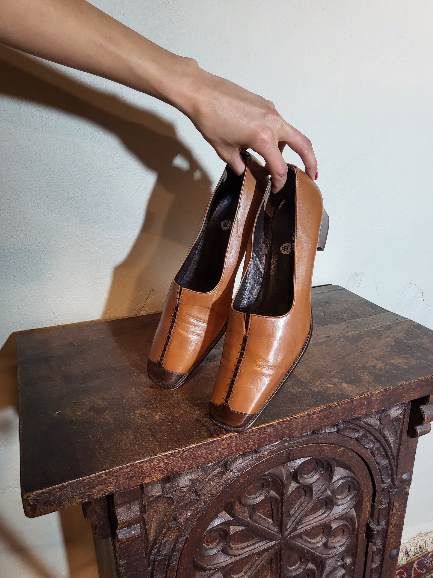 Calzolaio Leather Square-Toe Heels