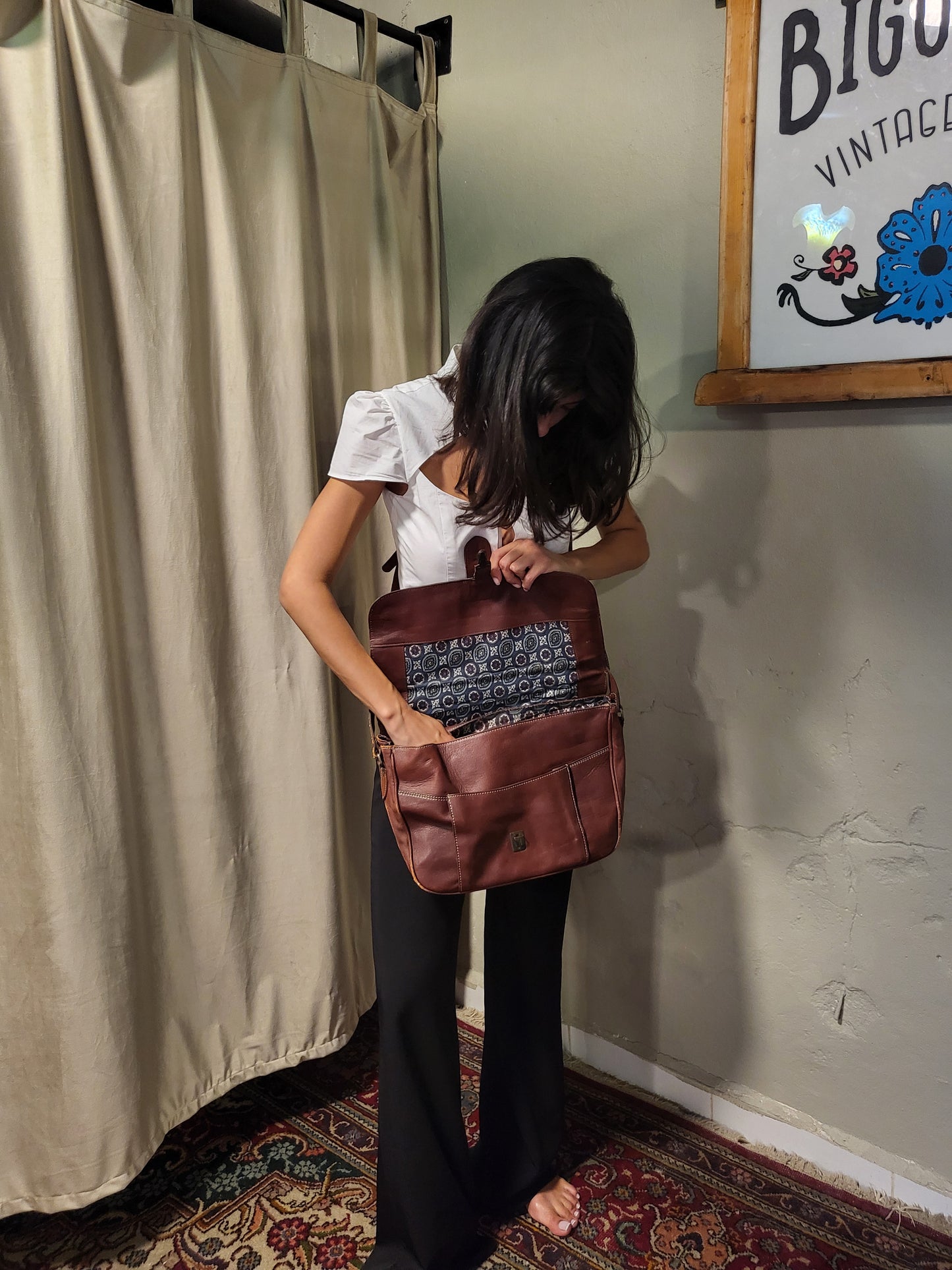 Vintage Cognac Leather Messenger Bag