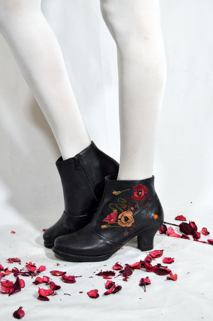 "Art" Black Genuine Leather Boots With floral embroideries