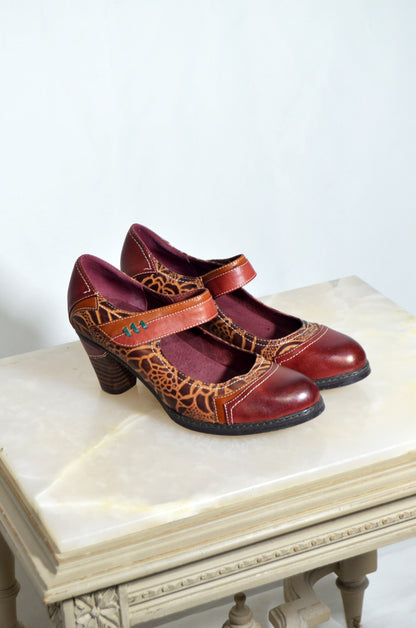 "Laura Vita Paris" Vintage Leather Patterned Heels