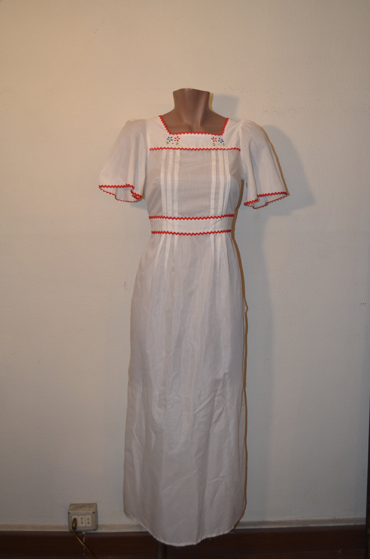 White Cotton Maxi Night Gown with some Embroideries