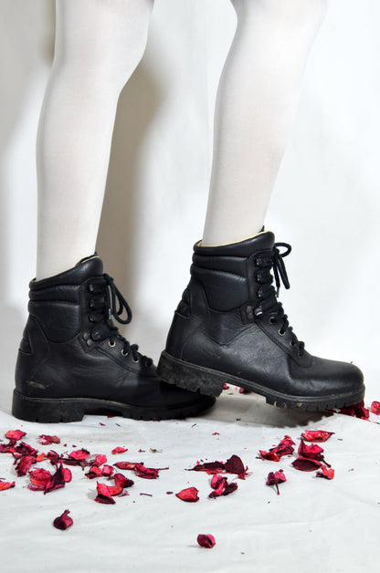 Black Vintage Leather Rangers Commando Boots