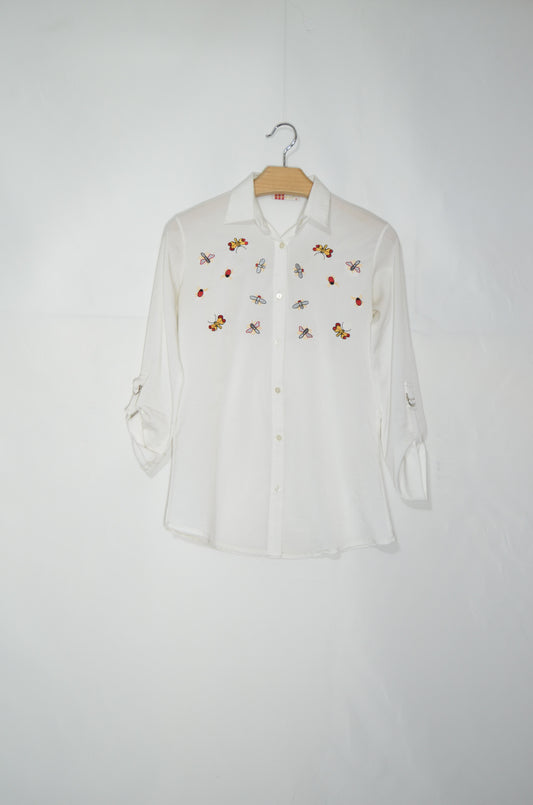 White Mousseline Shirt with cute embroideries