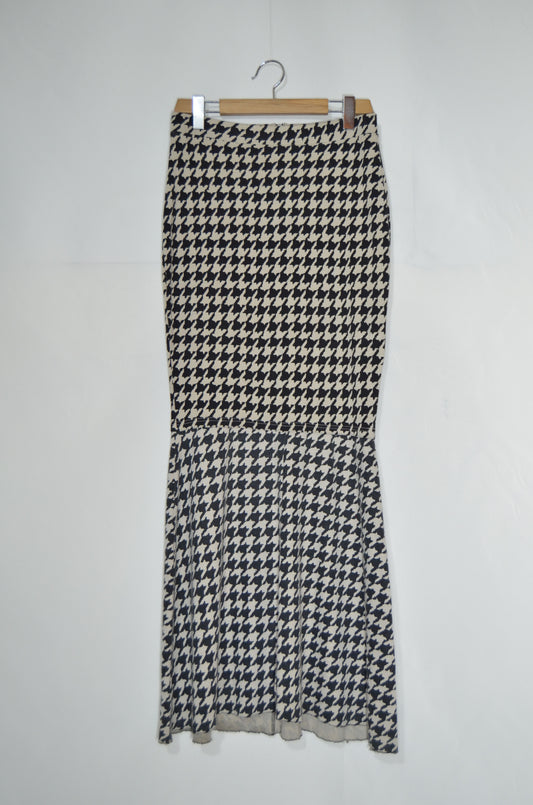 Black & White Patterned Flared Maxi Skirt