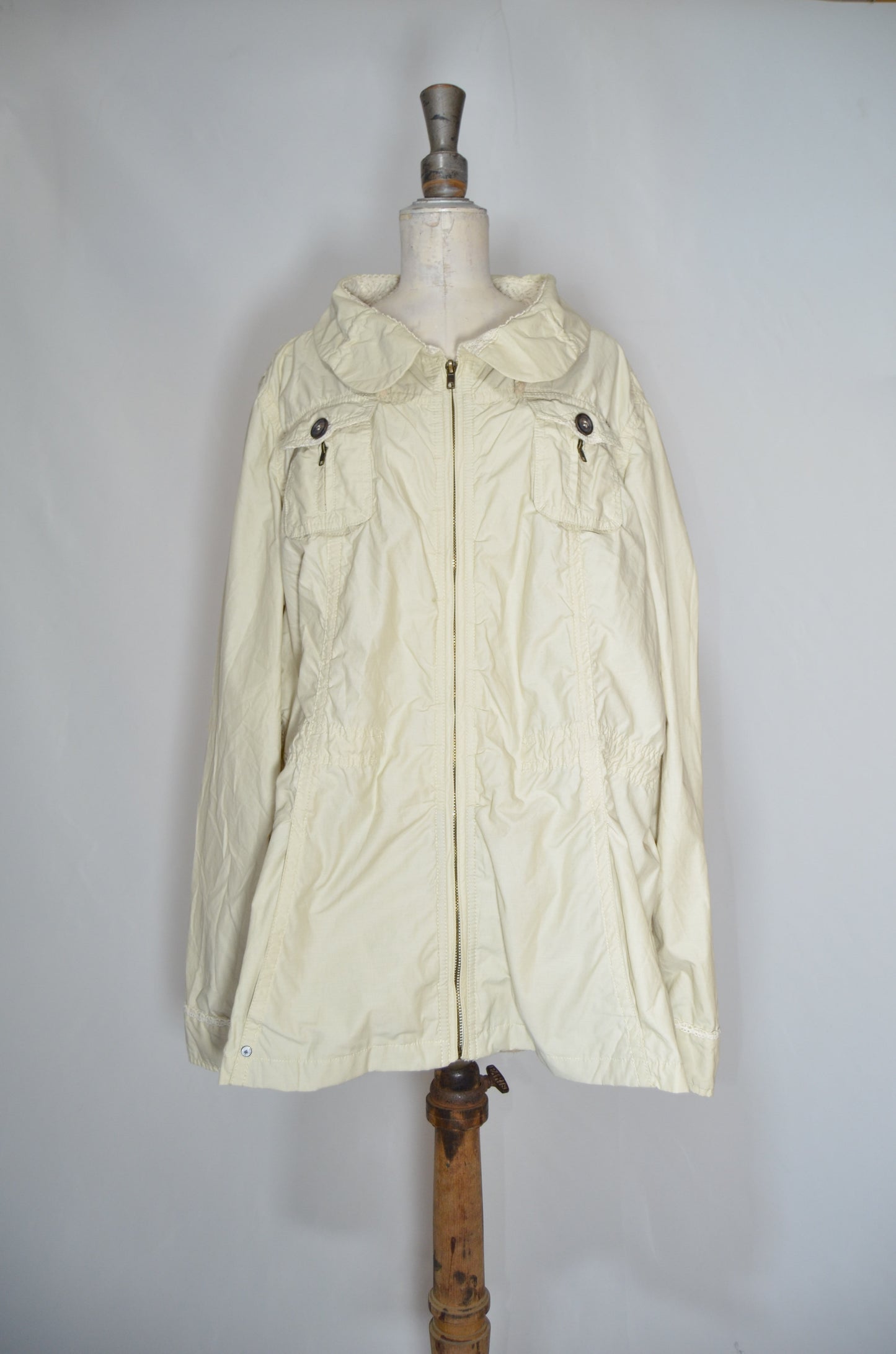 White Waterproof Rain Coat with some lace details