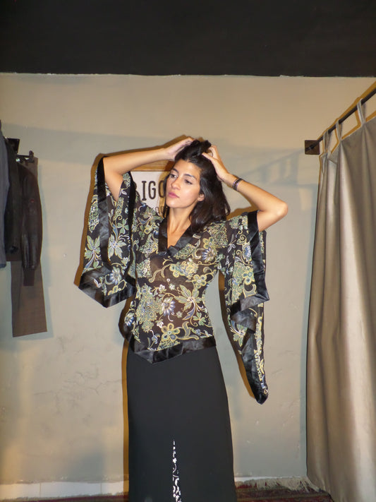 Flowy Patterned Long Sleeve Top